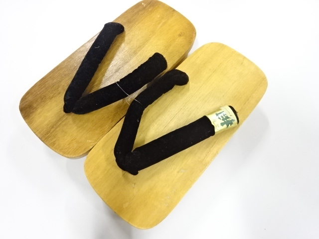 JAPANESE UNUSED MENS PAULOWNIA GETA (26 cm)